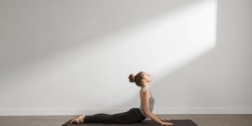 Come iniziare a fare yoga in casa