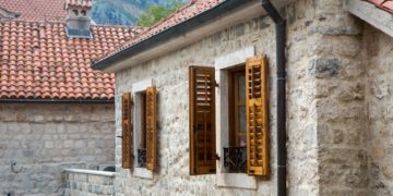 Coronavirus : si riduce il rischio di contagio avendo porte e finestre aperte?