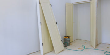 Come alzare le porte interne