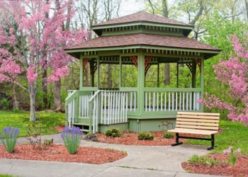 Gazebo da giardino in legno: perché sceglierlo