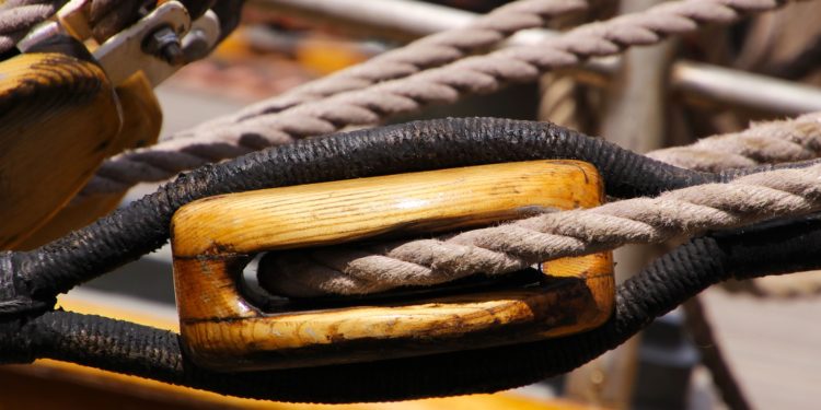 Accessori anticaduta: le varie attrezzature disponibili ed il loro uso corretto