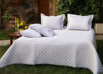 Come scegliere le lenzuola in base allo stile di arredamento della casa