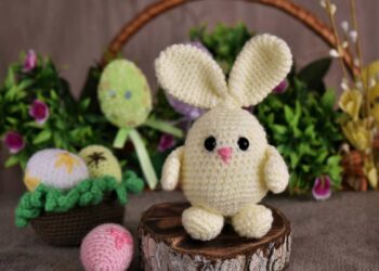 Decorare Casa per Pasqua con Creazioni a Uncinetto: Idee e Suggerimenti
