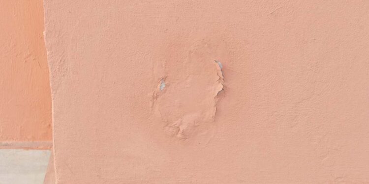 Cosa succede quando l’acqua penetra nelle pareti esterne?