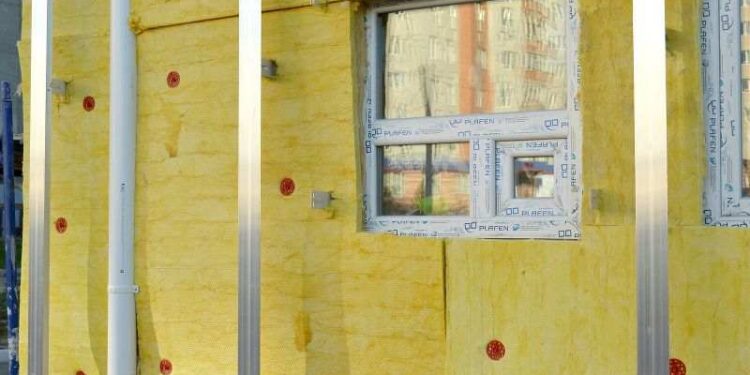 Come isolare le facciate esterne: cappotto, facciata ventilata e intercapedine