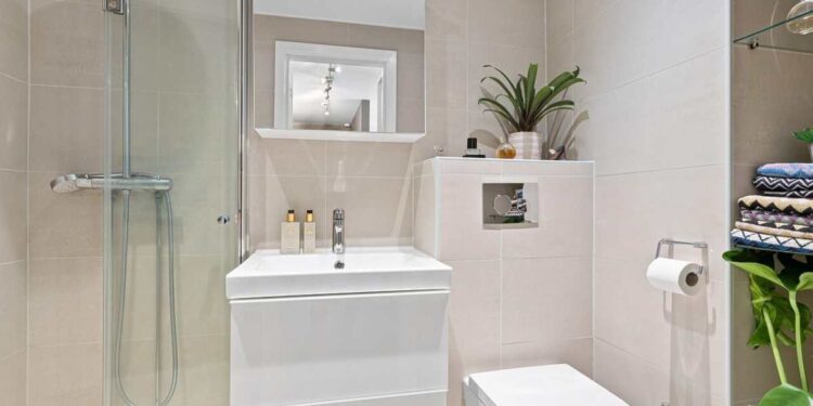 Mobili bagno sospesi da 60 cm: soluzioni compatte e funzionali