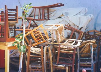 Come restaurare una vecchia sedia in legno: guida passo passo al fai da te
