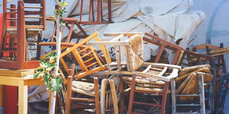 Come restaurare una vecchia sedia in legno: guida passo passo al fai da te